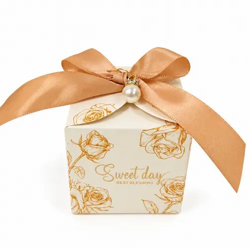 Boite Sweet day + ruban + perle 6.5x6.5cm – Image 1